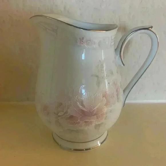 Noritake Carthage Creamer - Picture 3 of 4